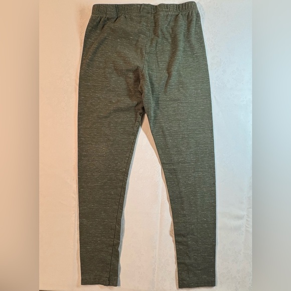 EUC/NWOT 5-Piece Bundle: Camo Hoodie, Microfleece, Turtleneck, Sweats, Pants - Picture 16 of 16